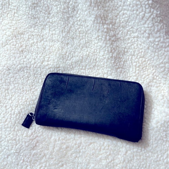 PRADA ZIPPY WALLET luxury item - Picture 2 of 9